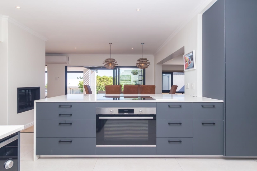 4 Bedroom Property for Sale in Camps Bay Western Cape